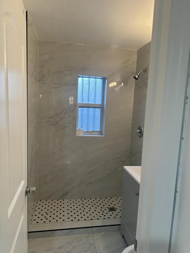 Photo - 2140 NW 120th St