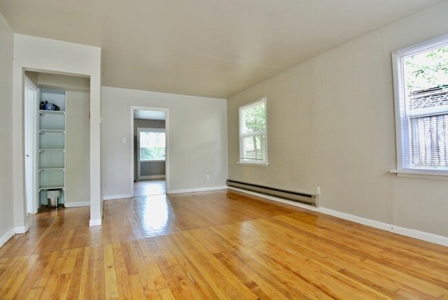 Photo - Quaint Northgate 2 bed/1 bath home AVAILABLE NOW for $2895!
