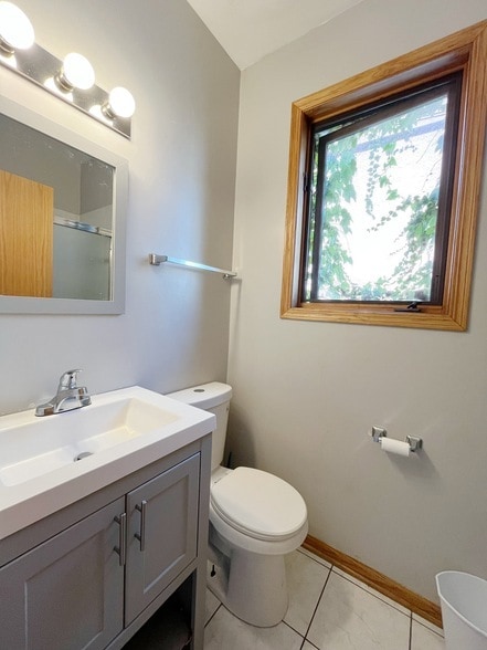 Photo - 2413 W Taylor St Unidad 2