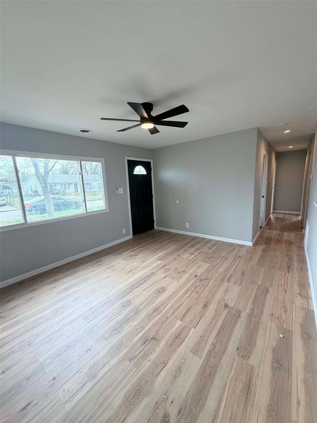 Photo - 705 St Martin Dr