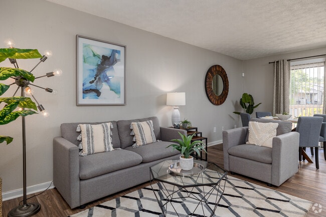 2BR, 2BA - 1,060SF - Living Room