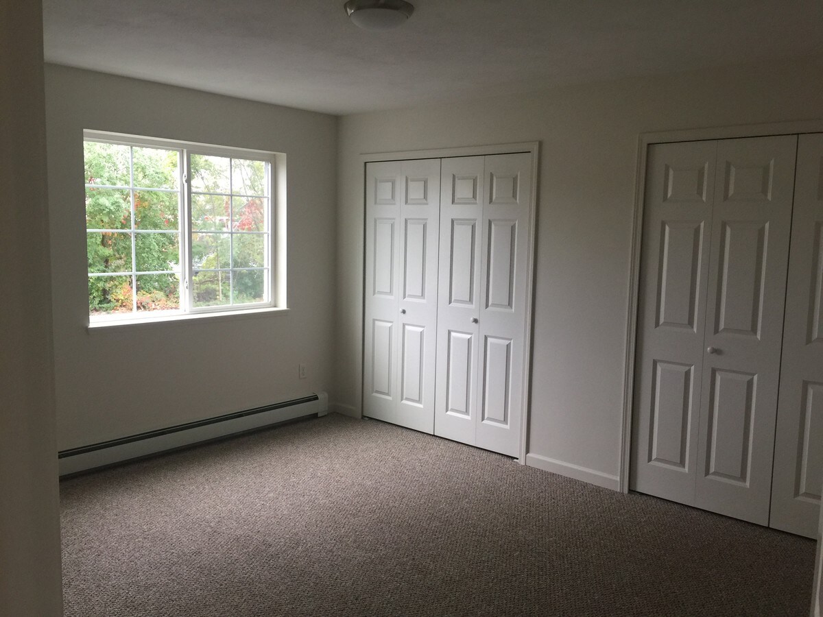 Photo - Old Liverpool Point