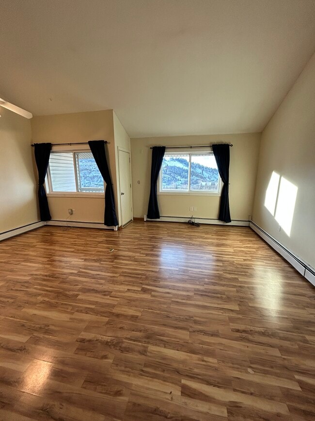 Building Photo - 336 Old Fish Creek Falls Rd