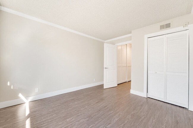 2727 Edison