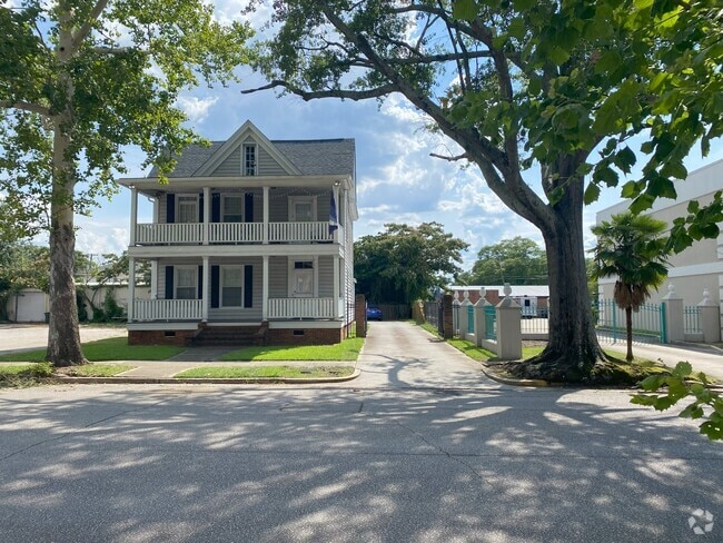 Building Photo - 2113 Gadsden St Unit B Rental