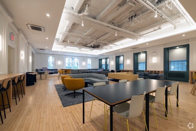Communal Lounge - Hudson Yards Campus Rental