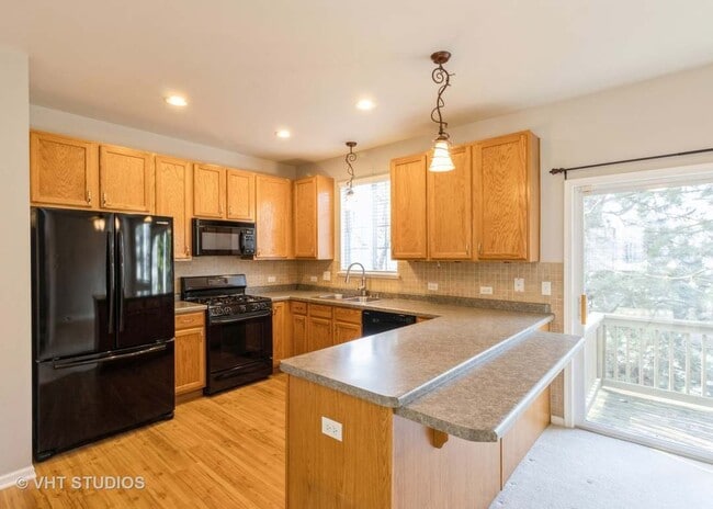Photo - 271 Evergreen Cir