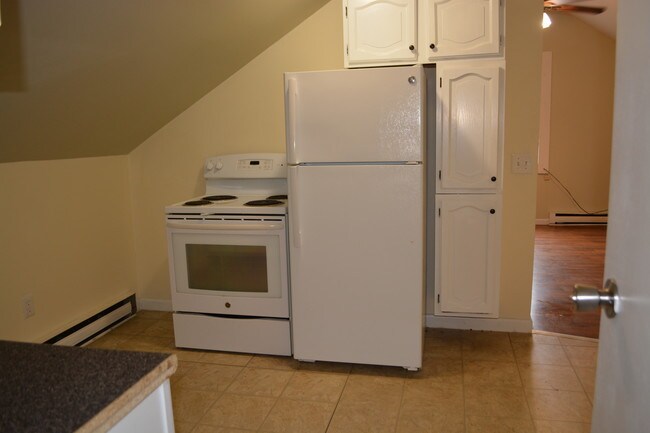 Kitchen - 119 Hawthorne Ave Unidad 2