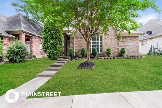 Building Photo - 6999 Parkbrook Ln