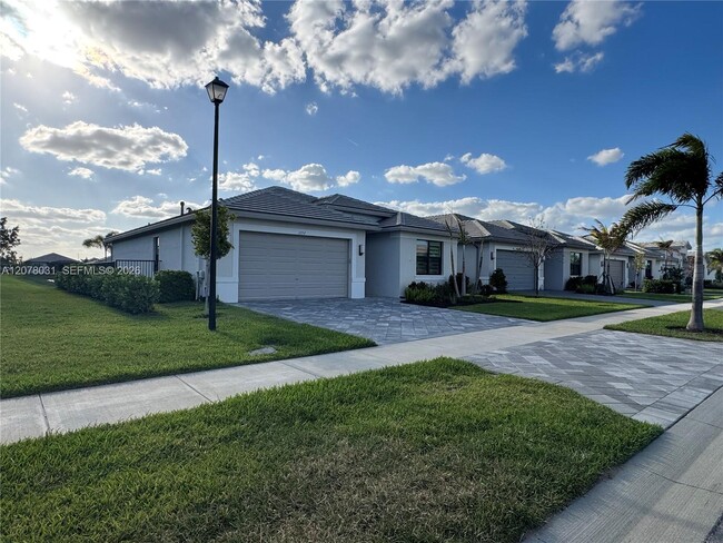 12712 SW Blue Mangrove Pkwy