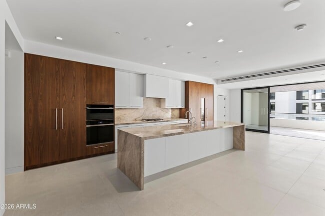 Photo - 6587 N Palmeraie Blvd Unit 2021