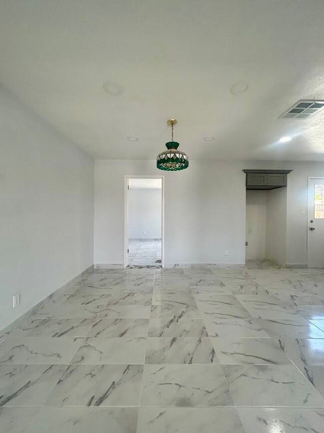 Photo - Explore this attractive property in Delano, ready for immediate occupancy - Renovated!!!