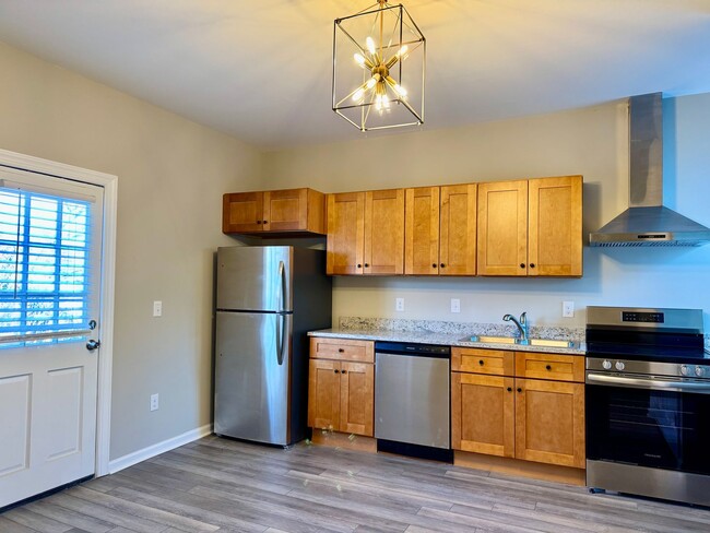 Photo - 218 College St Unit B