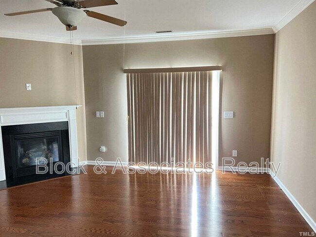 Photo - 200 Breezemont Dr