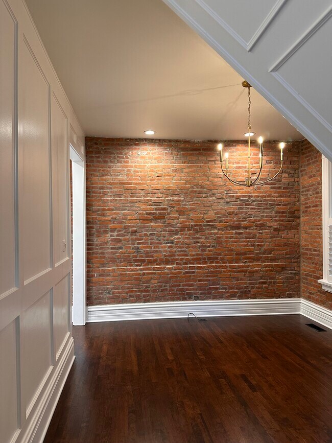 Photo - 67 E Mithoff St