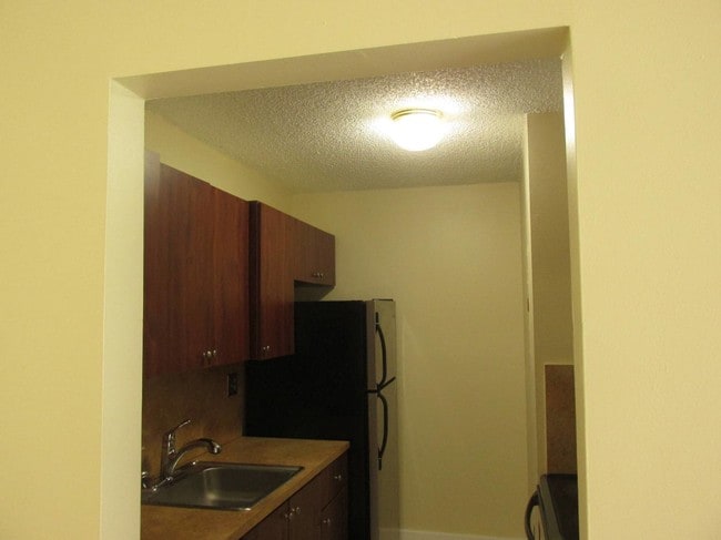 Building Photo - 7423 SW 152nd Ave Unit 0