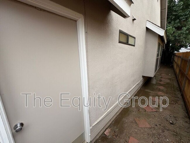 Photo - 1215 W Whispering Pnes Ct