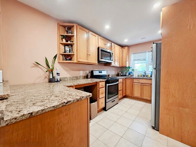 Photo - 5 Alton Ct Unit 6
