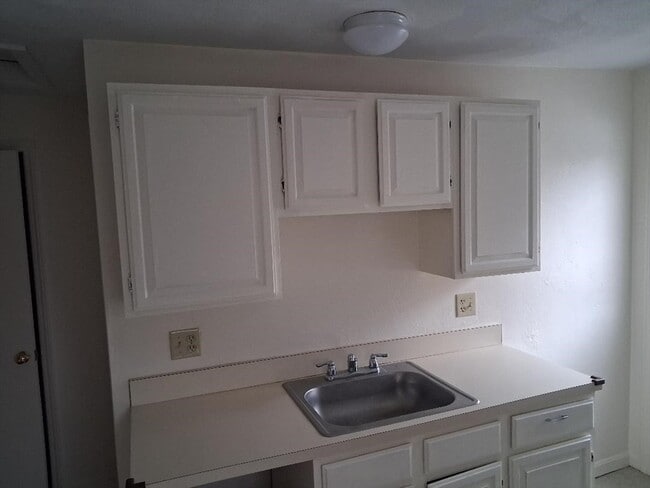 Photo - 101 Vine St Unidad 3