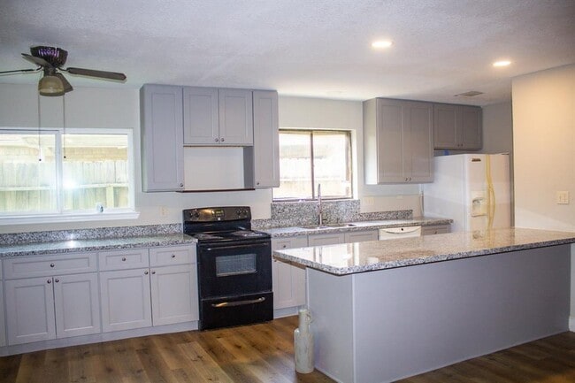 Photo - 7119 Rio Blanco Dr House