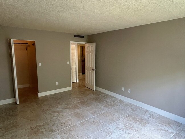 Photo - 9301 SW 92nd Ave Unit c213