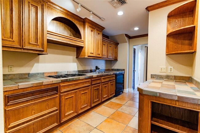 Photo - 3015 Caroline St Unit D