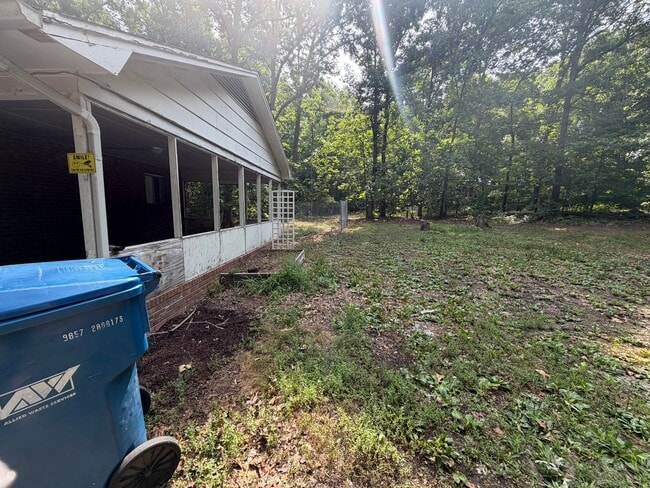 Photo - 114 Oakspring Ln