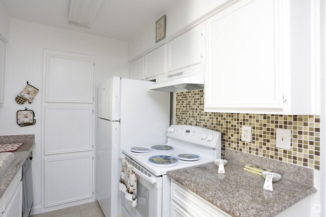 Photo - Falls of Kirkwood