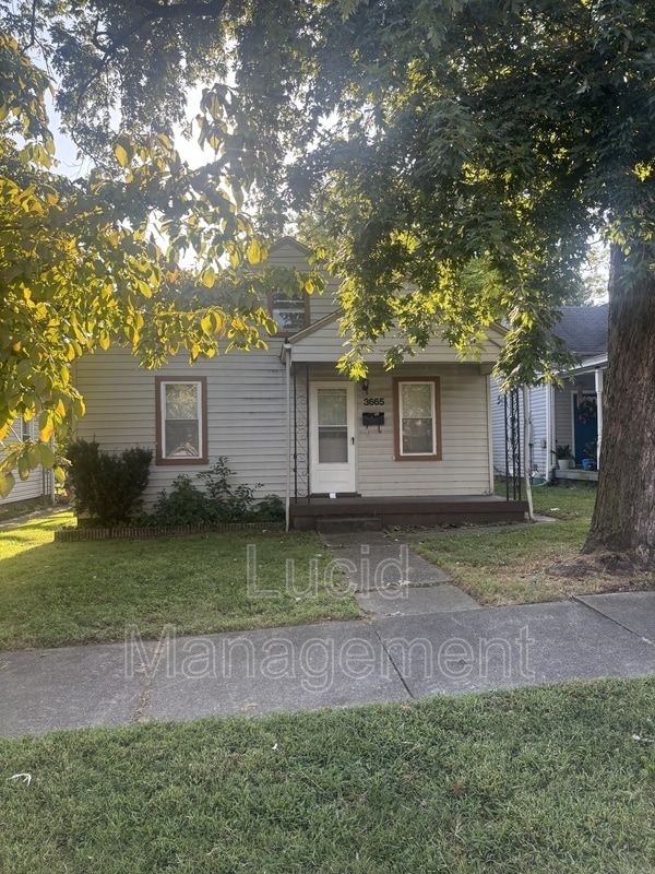 Building Photo - 3665 Parthenia Ave Rental