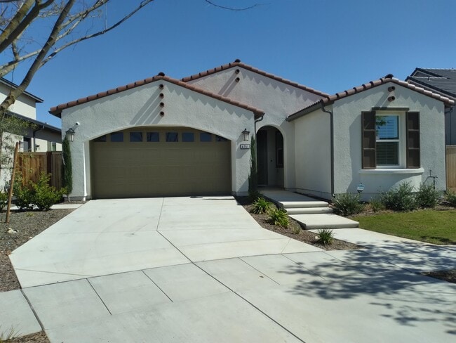 Photo - 4751 Overstone Ave