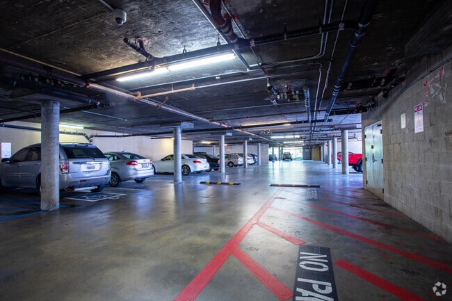 Parking Garage - Huntington Plaza Senior Apartments | Affor...