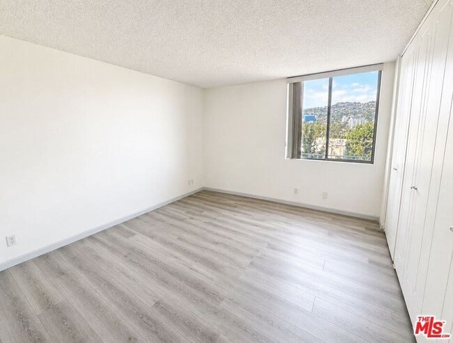 Photo - 100 S Doheny Dr Unit 815