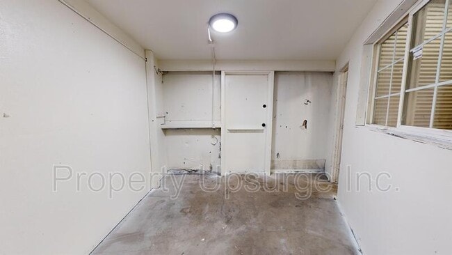 Photo - 6200 Stainless Way
