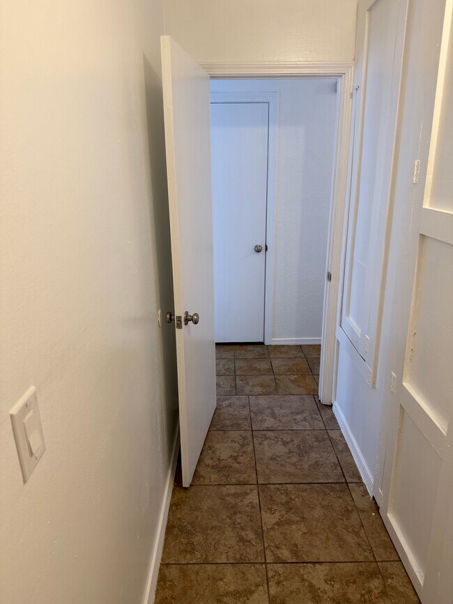 Photo - 324 NW 96th St