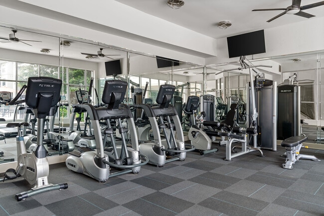 C242920_Sirona_GYM_03_03