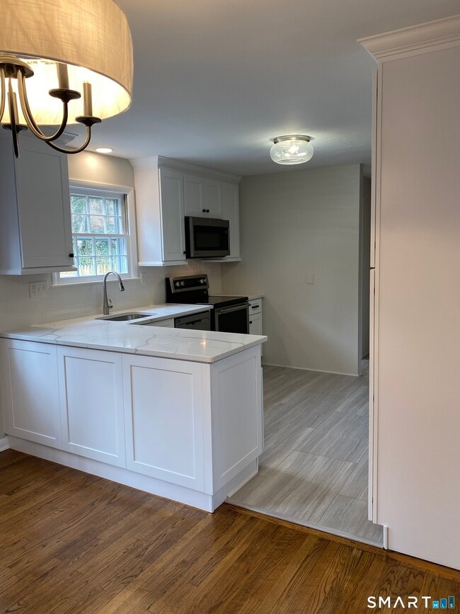 Photo - 135 Millport Ave