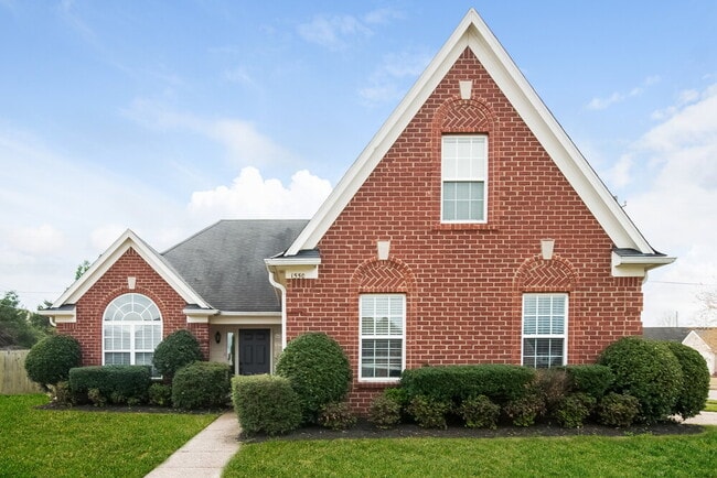 Building Photo - 1550 Far Dr Rental