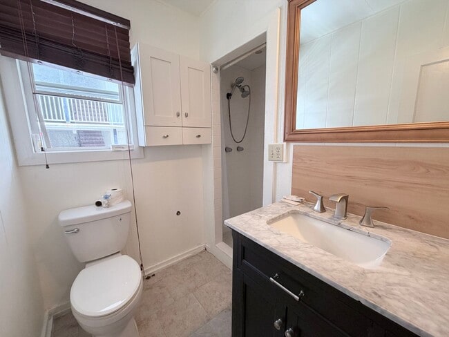 443 Kalaimoku St