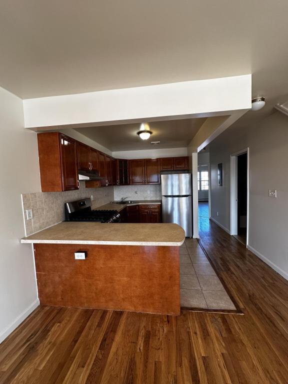 227 beach 28th st 3fl