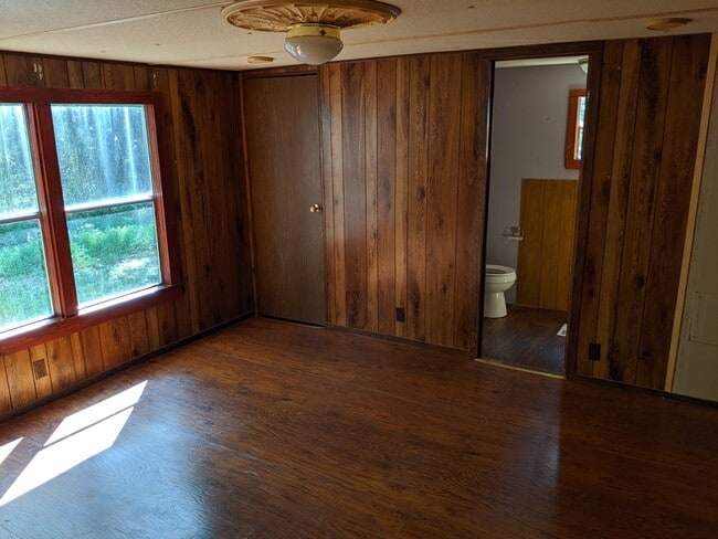 Photo - 45 K and M Way