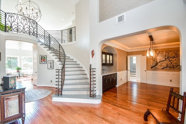 Photo - 7106 Habersham Ave