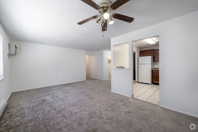 2BR, 1.5BA - 858SF - Dining Room - Nob Hill of Pittsburgh