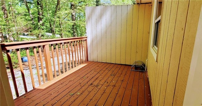 Photo - 966 Amberly Dr