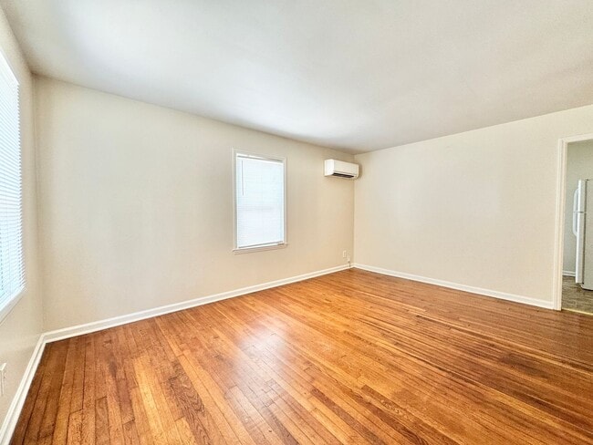 Photo - Cozy 2 Bedroom Home!!