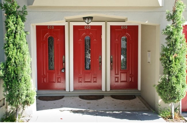 Photo - 606-610 Lake St