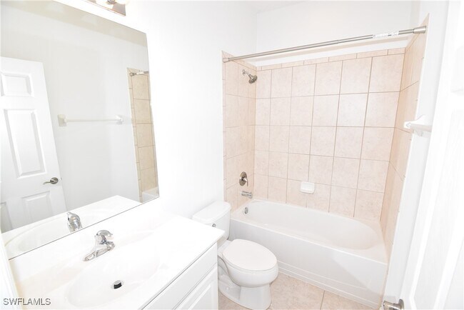 Photo - 23420 Alamanda Dr Unit 202