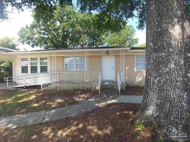 Building Photo - 225 N New Warrington Rd Rental
