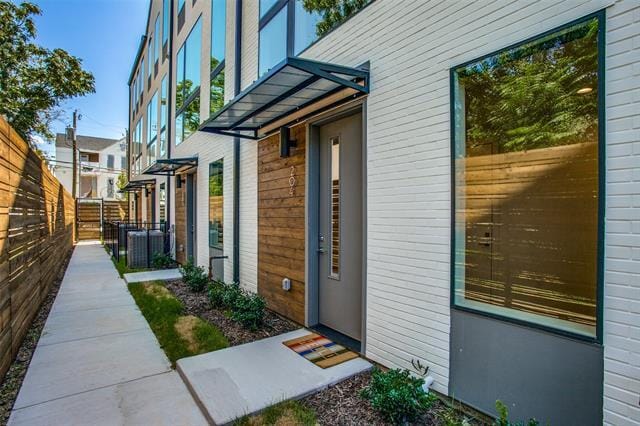 Photo - 4419 Cabell Dr