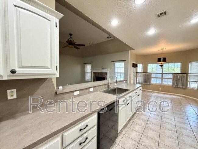 Photo - 204 N Magnolia Ct