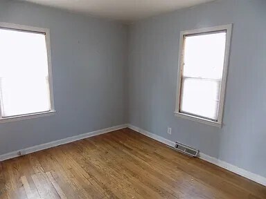 Photo - 2045 Central St